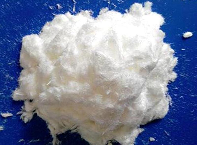 用酒精制作溶剂的反应，换成普通饮用酒的反应会怎样呢？